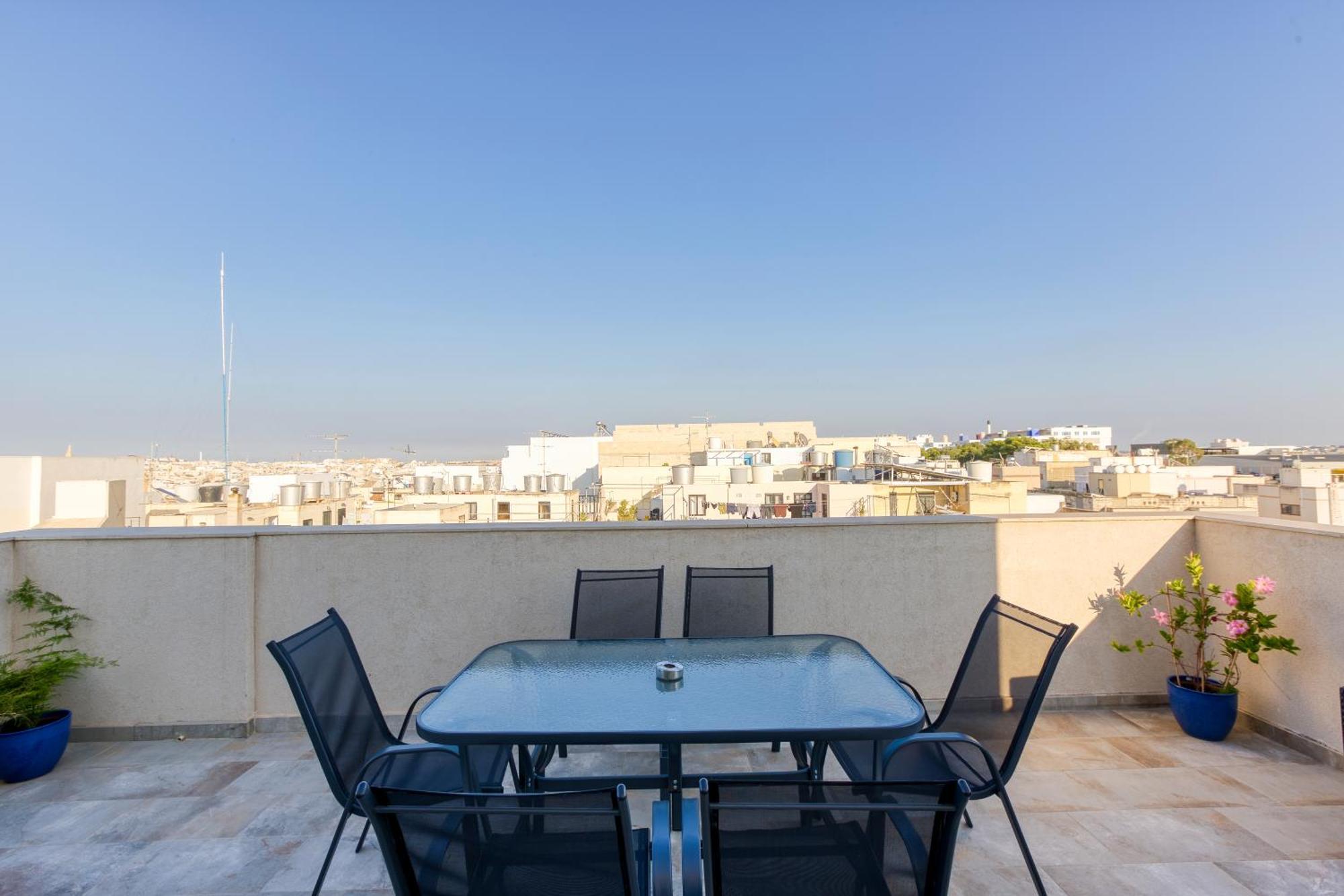 Annitchka Mansions - Penthouse In Central Malta Birkirkara Exterior photo
