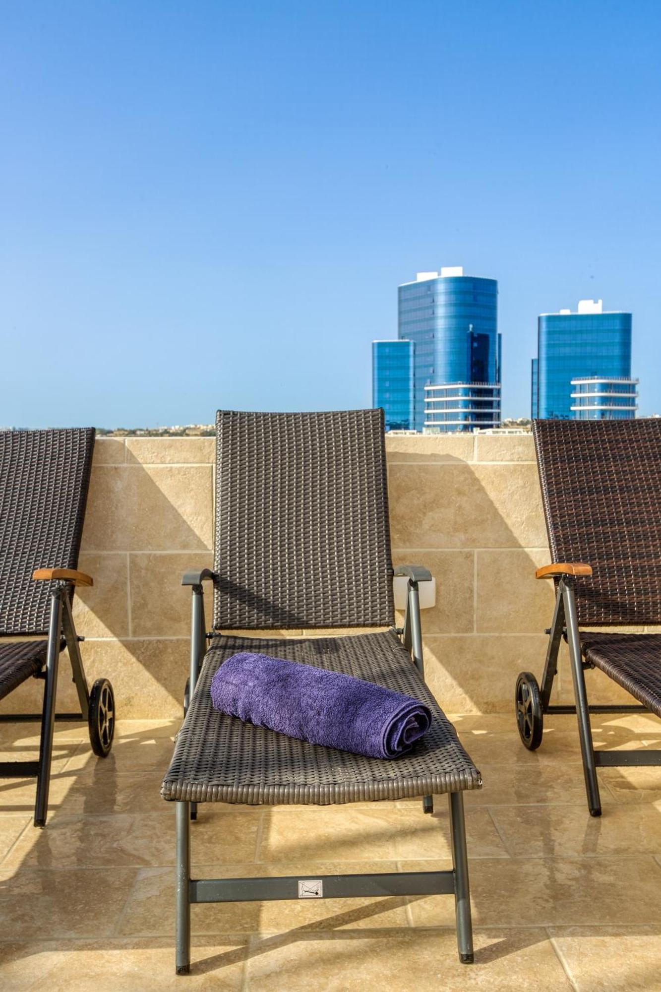 Annitchka Mansions - Penthouse In Central Malta Birkirkara Exterior photo